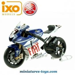 La moto Yamaha YZR M1 de Edwards en miniature par Ixo Models au 1/12e