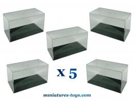 Un lot de cinq boites vitrines hautes pour exposer vos voitures miniatures