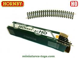 Une boite de 12 rails courbes pour trains miniatures par Hornby France au H0