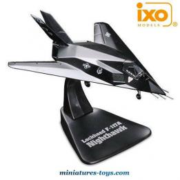 L'avion furtif Lockheed F117A Nighthawk en miniature métal au 1/144e