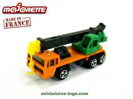 Le camion Saviem grue lourde en miniature de Majorette au 1/132e