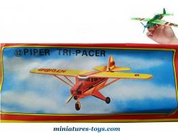 L'avion Piper Tri Pacer en jouet polystyrène au 1/72e