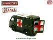 L'ambulance Renault Goélette R2065 miniature de Dinky Toys France au 1/55e