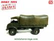 Le camion Mercedes Benz Unimog militaire bâché miniature Dinky Toys au 1/50e
