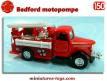 Un camion Bedford motopompe des pompiers américain miniature au 1/50e