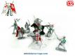 Un ensemble de 8 figurines de chevaliers aux croisades en plastique au 1/32e