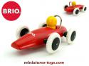 La voiture de course vintage en bois de la marque Brio