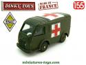 Une ambulance militaire Renault en miniature par Dinky Toys France au 1/55e