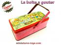 Le panier boite à gouter ancien en metal rose sérigraphié avec un dessin de Bozz