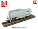 Le wagon citerne Esso a bogies en miniature par Jouef au H0