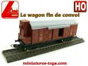 Le wagon couvert avec guérite et éclairage en miniature par Lima au H0 HO