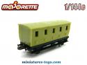 La voiture voyageurs miniature de Majorette Rail Route au 1/143e