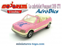 Le cabriolet Peugeot 205 CTI rose AéroBics en miniature par Majorette au 1/53e