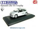 La Renault Clio V6 Trophy en miniature par Universal Hobbies au 1/43e