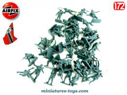 Un lot de petits soldats allemands de 1944 en figurines par Airfix au 1/76e