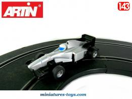 La Formule 1 gris argent en miniature pour circuit Artin au 1/43e