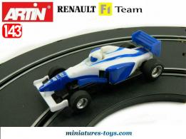 La Formule 1 Renault bleue et blanche en miniature pour circuit Artin au 1/43e