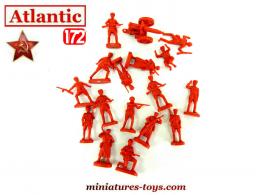 16 figurines Atlantic au 1/72e de soldats de l'armée russe en 1944