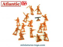 Un lot de 14 figurines Atlantic de soldats de l'infanterie indienne en 1944 au 1/72e