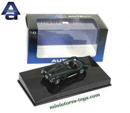 La Jaguar type C green en miniature d'Auto Art au 1/43e