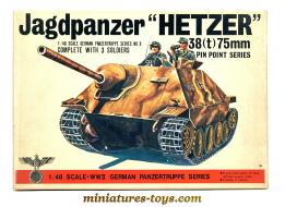 La maquette du char allemand Jagdpanzer 38 Hetzer par Bandai au 1/48e