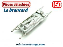 Le brancard avec un blessé en miniature métal au 1/50e