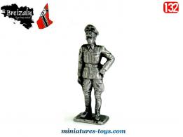 Un officier allemand WW II au repos en figurine métal par Breizalu au 1/32e