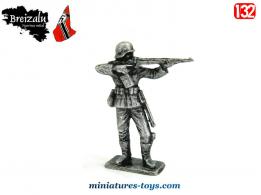 Un soldat allemand épaulant avec son Mauser en figurine par Breizalu au 1/32e
