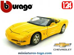 La Chevrolet Corvette convertible 1998 en voiture miniature par Burago au 1/24e
