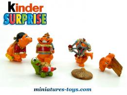Un ensemble de 5 Castorcin en figurines plastique par Ferrero Kinder Surprise