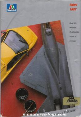 Le catalogue grand format 1992 de kits et maquettes Italeri Dragon