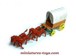 Un chariot bâché de Cow-boys du Far West en miniatue au 1/35e