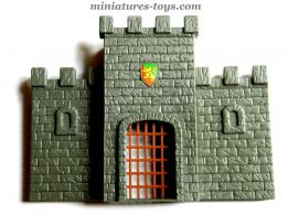 La façade de château fort moyenâgeux en miniature au 1/43e 1/48e