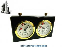 Un chronomètre pendule pour jeu d'échecs de la marque APFy Rolland