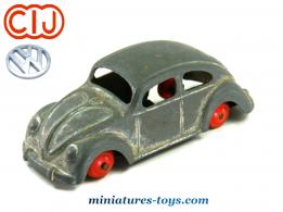 La Coccinelle Volkswagen ovale 1954 en miniature de CIJ au 1/43e incomplète
