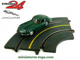 La Jaguar type E verte en miniature de la marque Circuit 24 au 1/30e