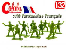 Un ensemble de 10 soldats français en plastique par Cofalu au 1/32e