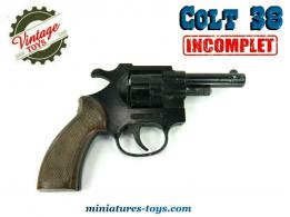 Un pistolet jouet de type Colt 38 FBI Federal en métal des années 1970