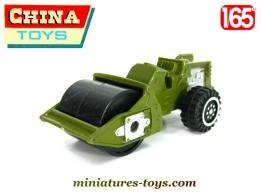 Le compacteur militaire a rouleau en miniature au 1/65e