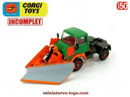 Le camion Mercedes Unimog 406 chasse neige en miniature par Corgi au 1/50e