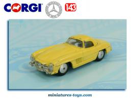 Le roadster Mercedes 300 SL jaune en miniature de Corgi au 1/43e