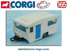 La caravane blanche en miniature Corgi Junior 3 inches au 1/65e 