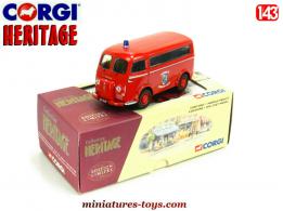 Le fourgon Peugeot D3A pompiers français miniature de Corgi Heritage au 1/43e