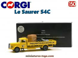 Le camion Saurer Pneumatiques Michelin miniature de Corgi Héritage au 1/50e