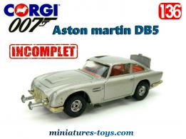La DB5 Aston Martin de James Bond en miniature Corgi au 1/36e incomplète