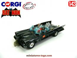 La Batmobile en miniature de Corgi England au 1/43e