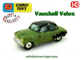 La Vauxhall Velox en miniature de Corgi Toys England au 1/43e repeinte