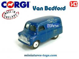 Le Bedford Ca Van Daily Express miniature de Corgi Toys England au 1/43e