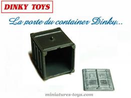 La porte coulissante a peindre du container miniature de Dinky Toys au 1/50e