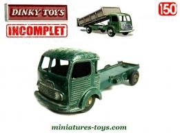 Le camion Simca cargo miniature de Dinky Toys au 1/50e incomplet